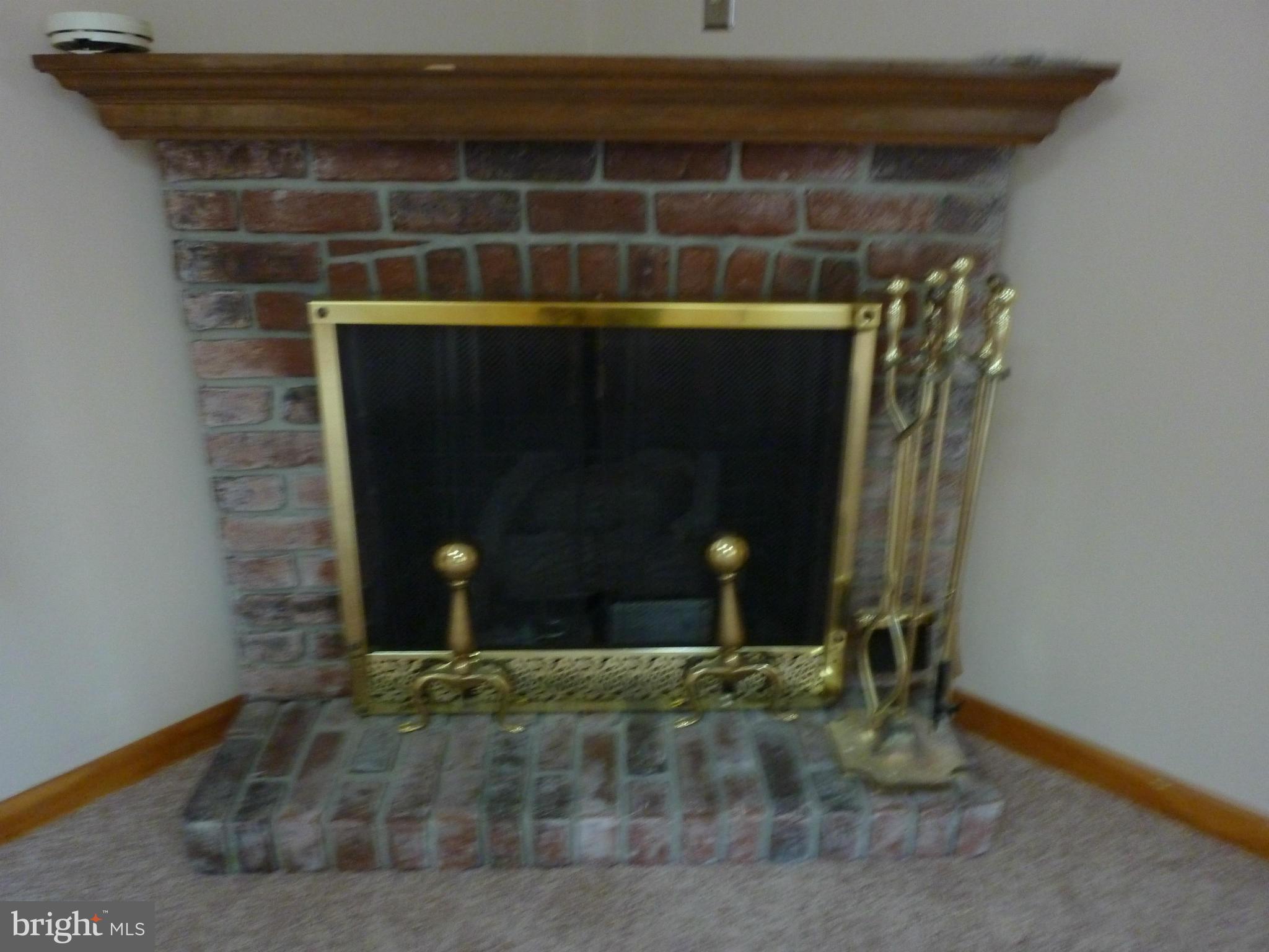 3670 Clarenell Road Baltimore, MD 21229 - Photo 10 of 29 Family Room