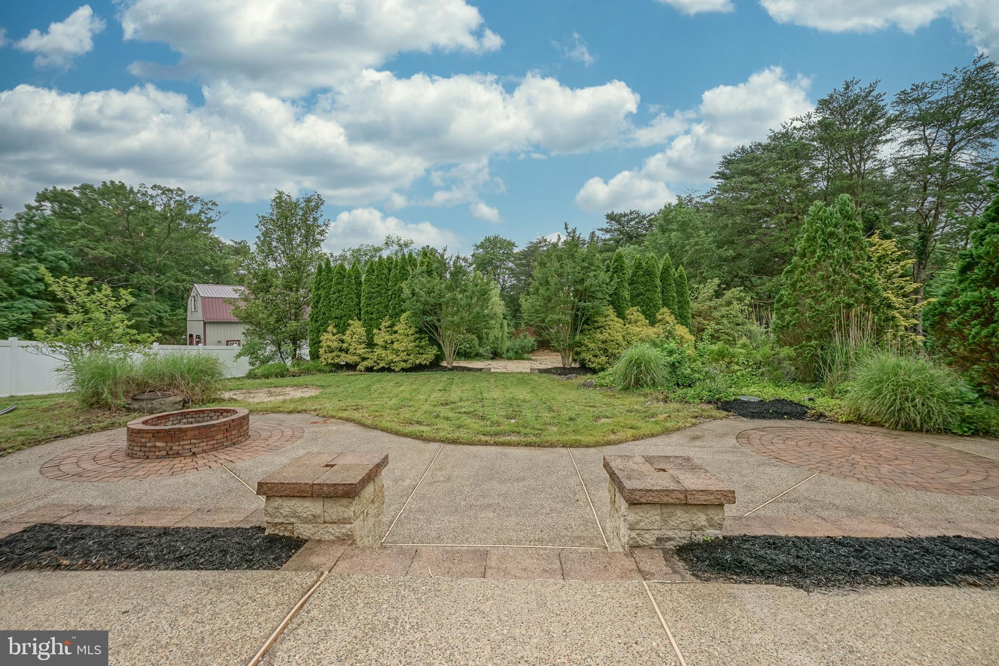 111 Plymouth Road Sicklerville, NJ 08081 - Photo 4 of 56