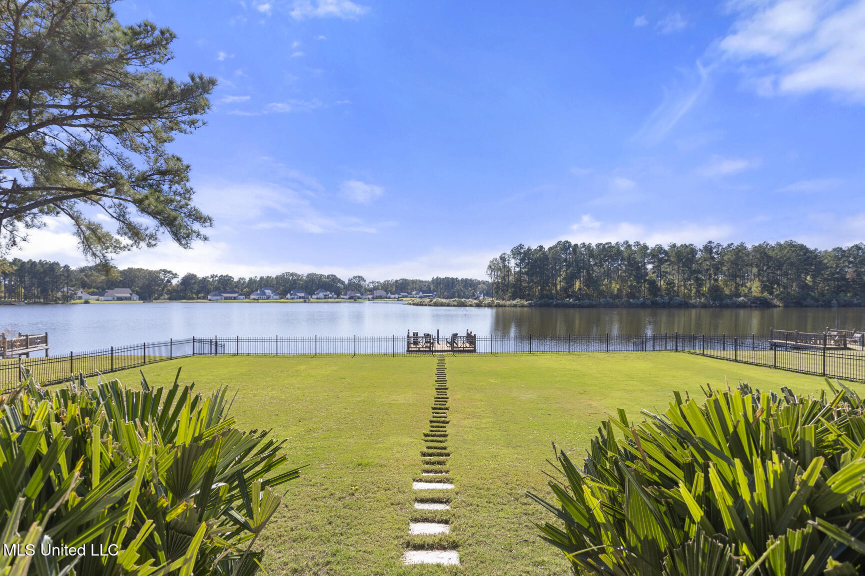 248 Westlake Circle Madison, MS 39110 - Photo 3 of 50 248 Westlake Cir-42