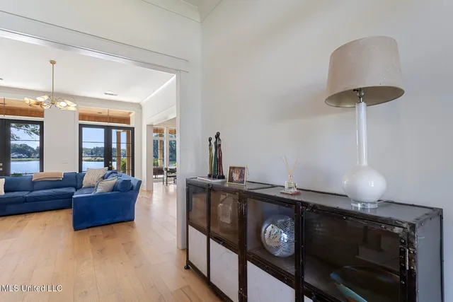 $1,025,000 | 248 Westlake Circle, Madison, MS 39110