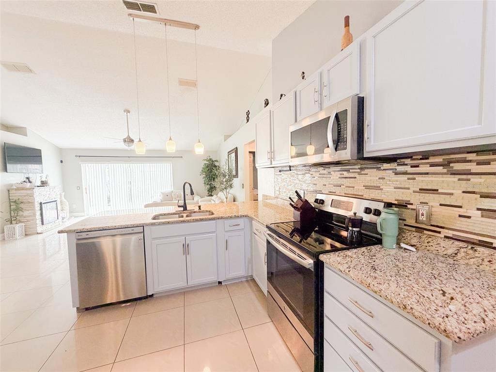 503 Everest Way Kissimmee, FL 34758 - Photo 8 of 25