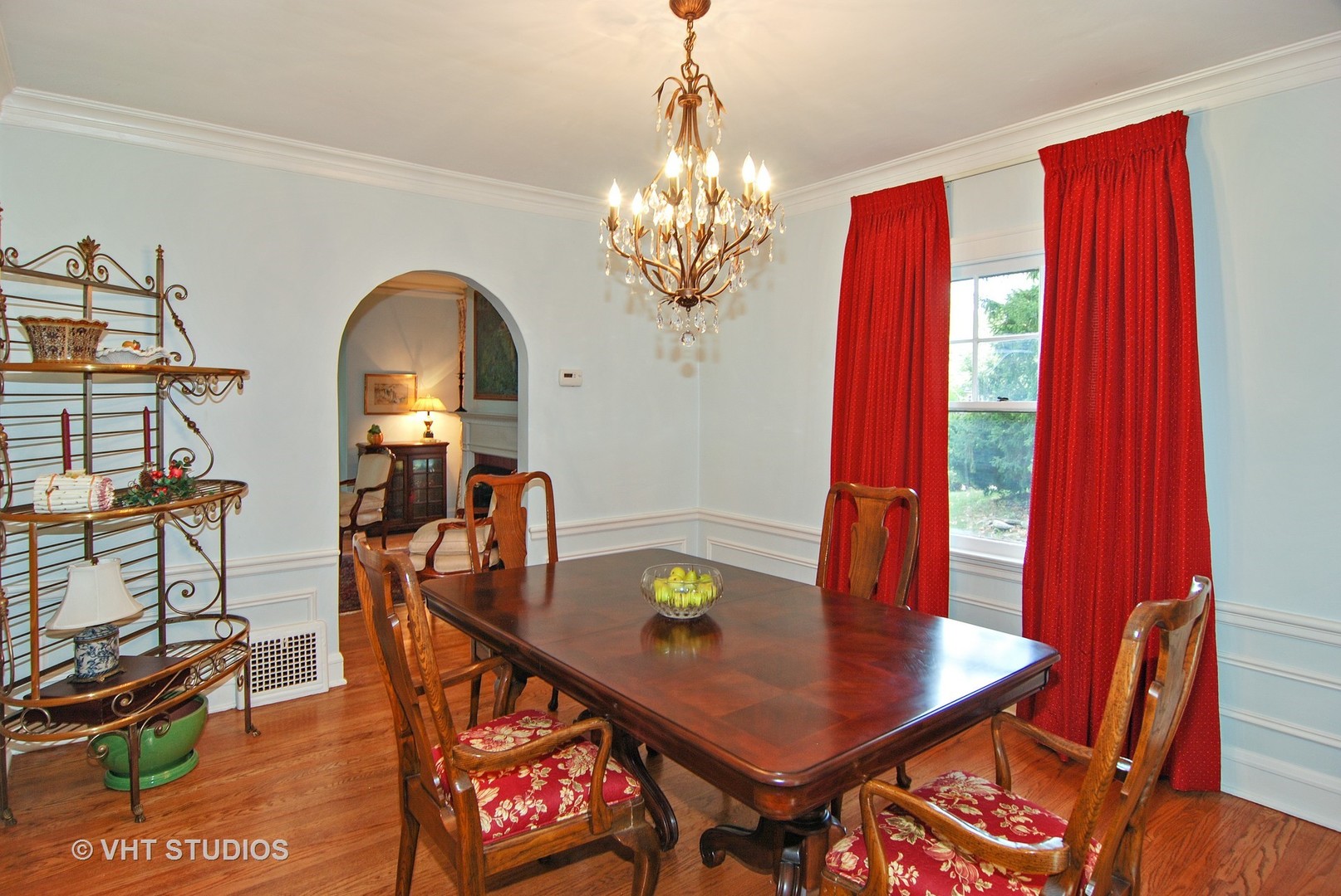 315 Northwood Road Riverside, IL 60546 - Photo 5 of 22