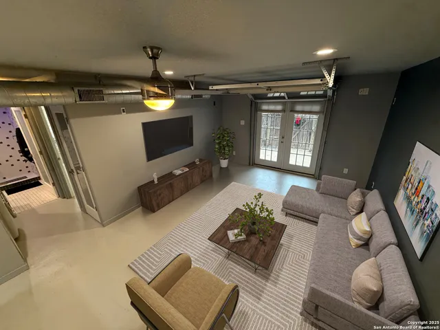 $1,650 | 8058 Broadway, Unit 145T, San Antonio, TX 78209