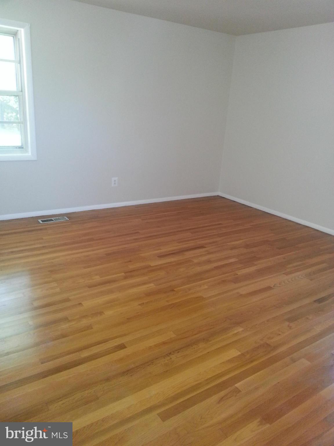 2103 Chantilla Road Baltimore, MD 21228 - Photo 5 of 11 Bedroom (Master)