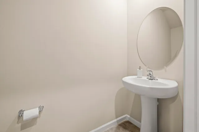 $381,999 | 5657 Mentmore Drive, West Palm Beach, FL 33407