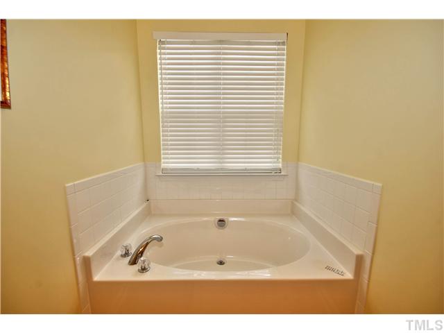 9827 Layla Avenue Raleigh, NC 27617 - Photo 16 of 20
