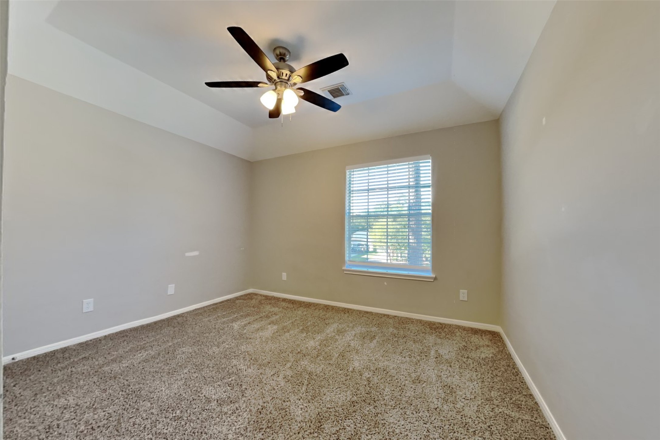 30110 Granum Drive Spring, TX 77386 - Photo 17 of 22 an empty room with windows