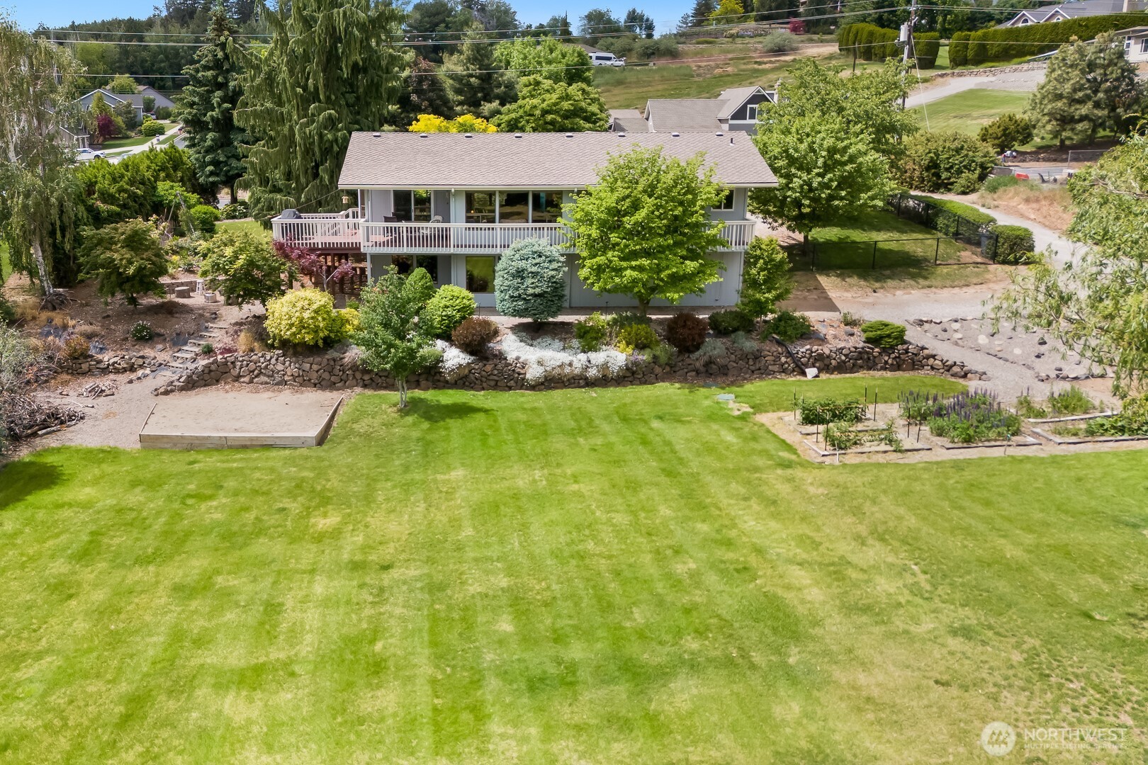 3285 Burch Mountain Road Wenatchee, WA 98801 - Photo 30 of 36 Gallery Image 30