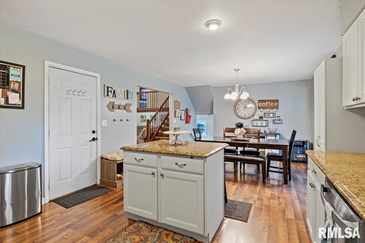 205 Whitefield Road Springfield, IL 62702 - Photo 12 of 34