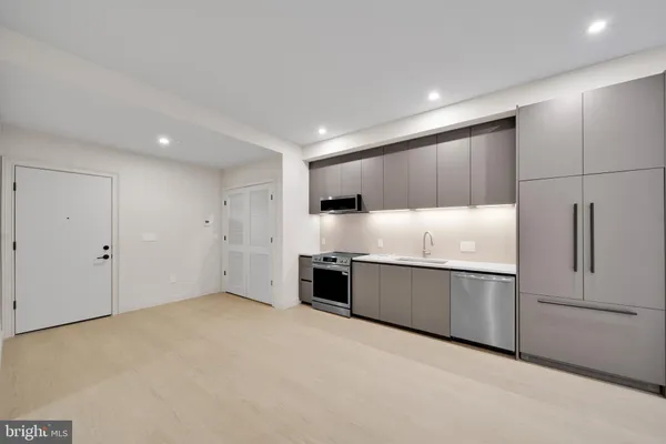 $3,850 | 2121 Ward Place Northwest, Unit 304, Washington, DC 20037