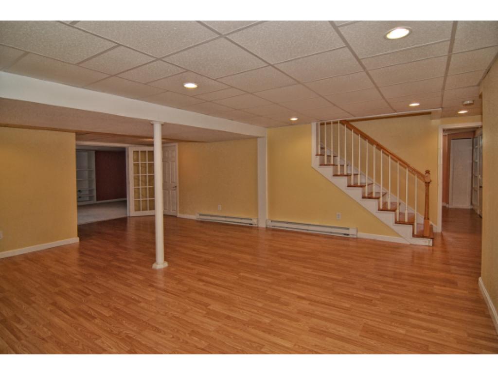6 Swenson Road Bedford, NH 03110 - Photo 20 of 25
