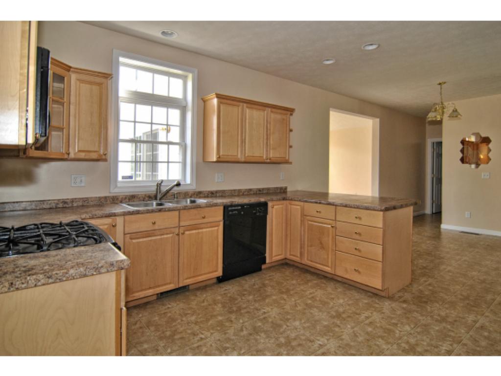 6 Swenson Road Bedford, NH 03110 - Photo 5 of 25
