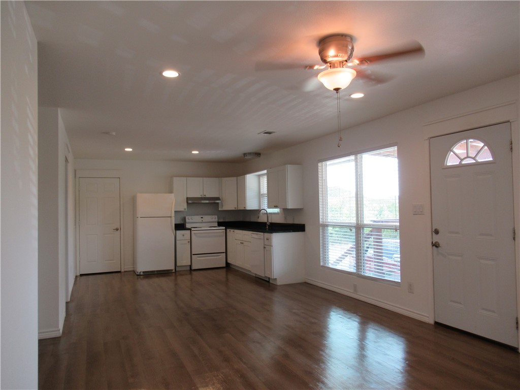 10620 D Deer Canyon Road, Unit D Jonestown, TX 78645 - Photo 3 of 22
