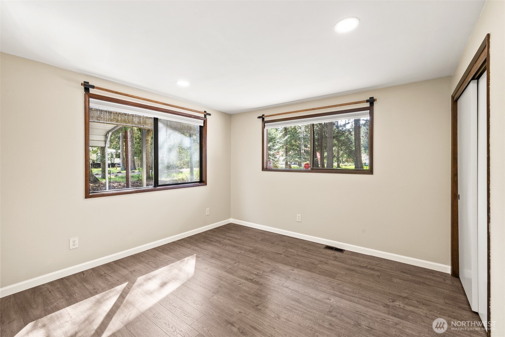 53 Riverside Road Sequim, WA 98382 - Photo 15 of 40