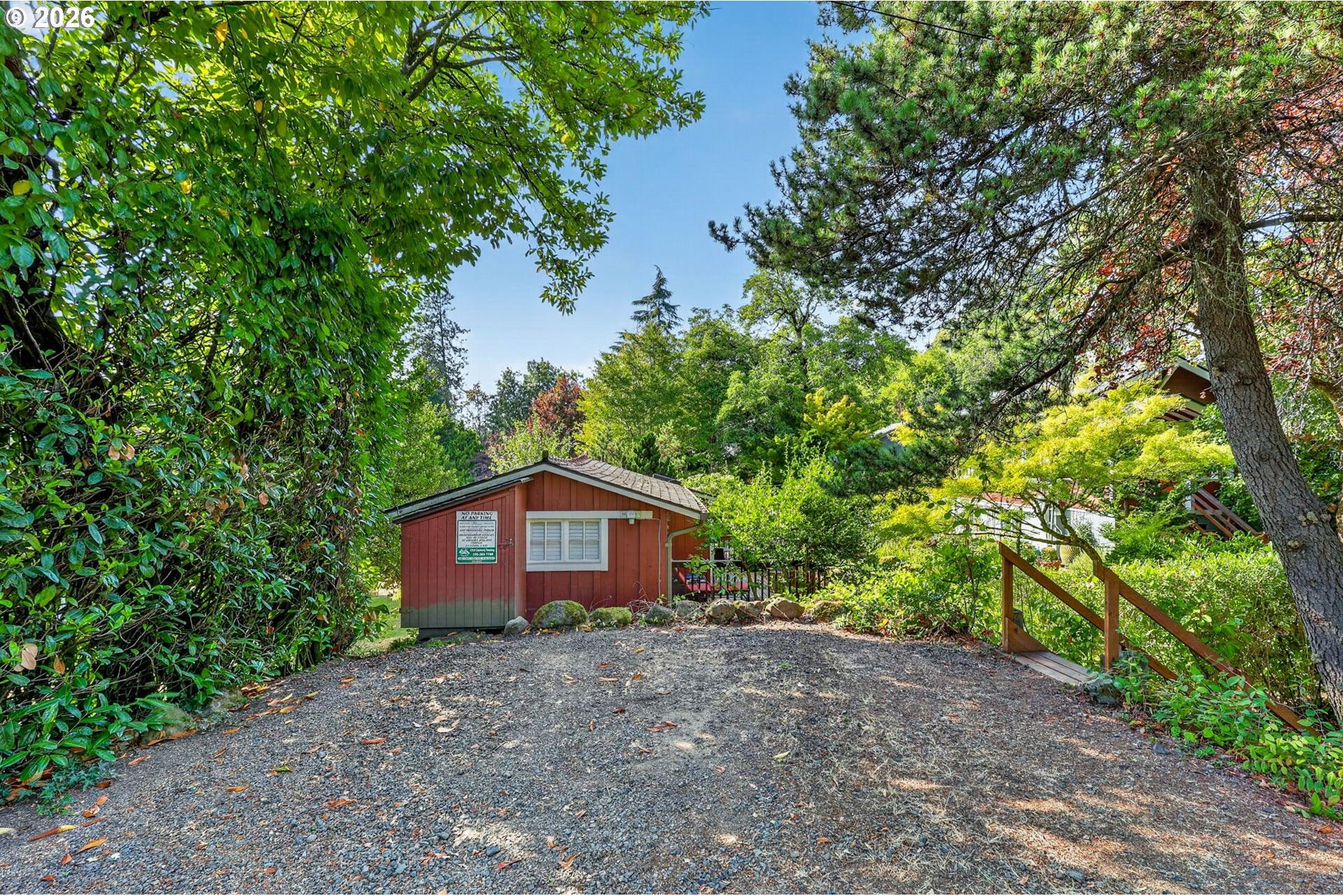 9225 Southwest Boones Ferry Road Portland, OR 97219 - Photo 33 of 48 Gallery Image 33