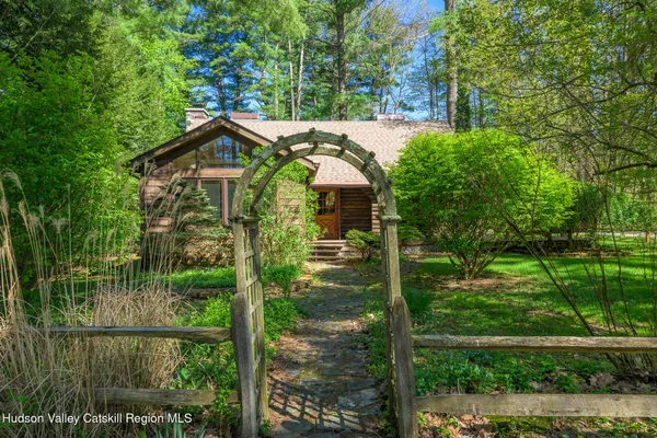 $529,000 | 34 Queechy Shore Beach Road, Canaan, NY 12029