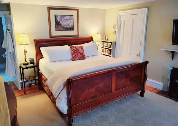 $1,195,000 | 91 South Street, Gorham, ME 04038