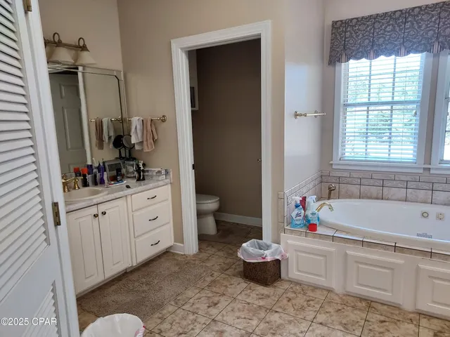 $479,995 | 1962 Inwood Road, Sneads, FL 32460