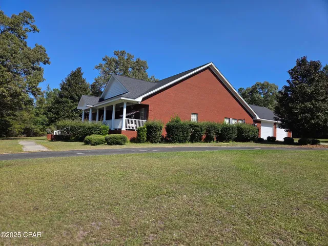 $479,995 | 1962 Inwood Road, Sneads, FL 32460