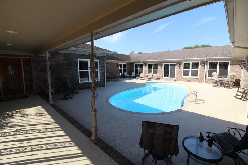 951 York Road Clarksville, TN 37042 - Photo 22 of 29 Pool and Front Door