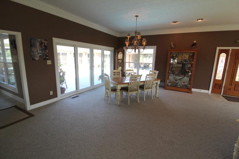 951 York Road Clarksville, TN 37042 - Photo 9 of 29 Dining Room