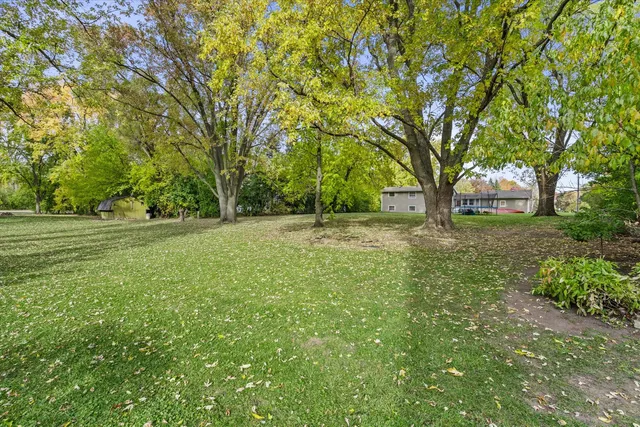 $319,900 | 26892 Iride Drive, Mundelein, IL 60060