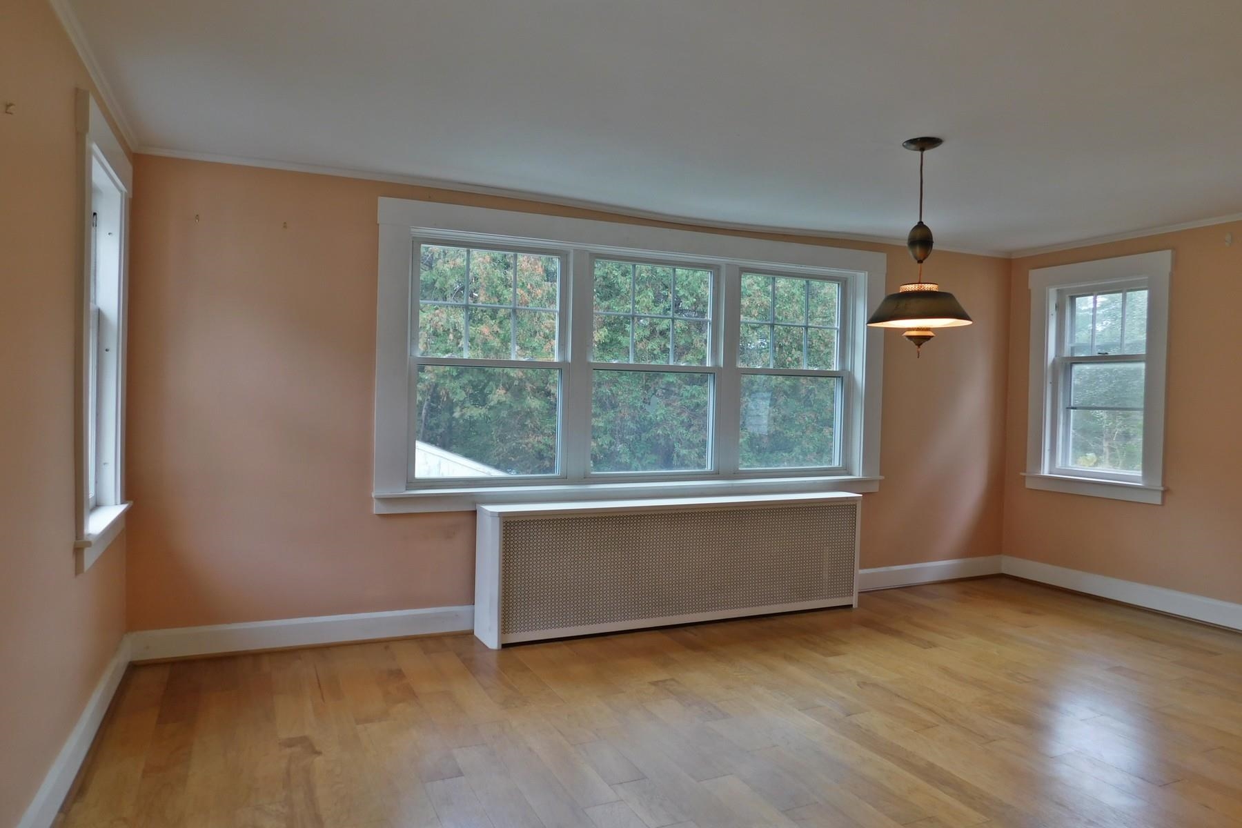 125 Bellevue Avenue Rutland, VT 05701 - Photo 9 of 26 Gallery Image 9