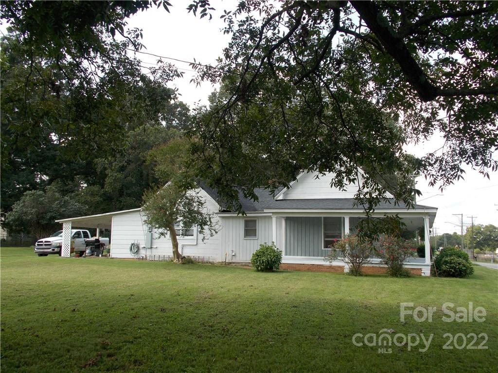 2303 Randolph Road Shelby, NC 28150 - Photo 4 of 47 Gallery Image 4