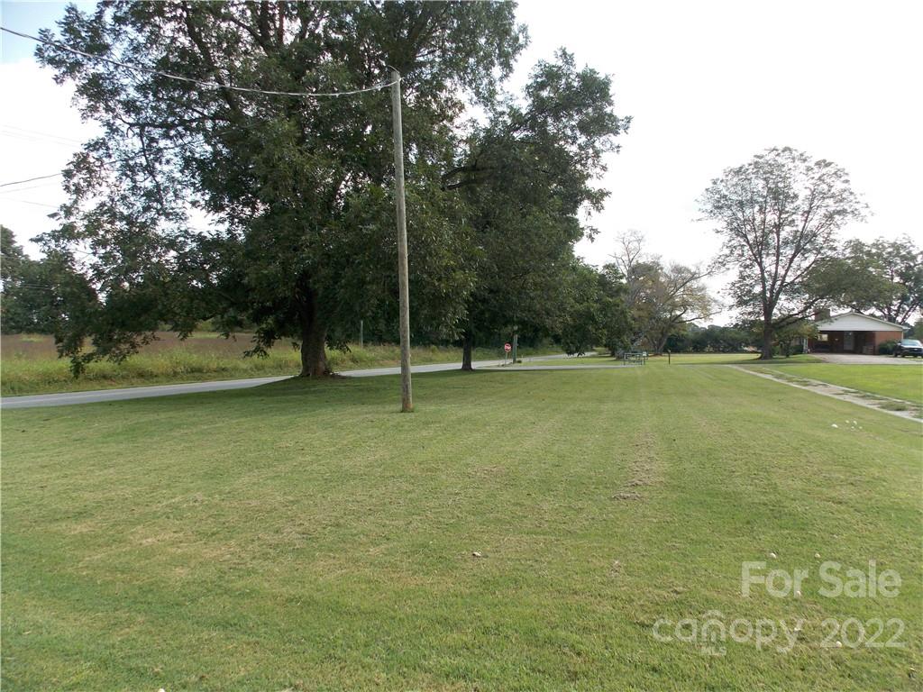 2303 Randolph Road Shelby, NC 28150 - Photo 6 of 47 Gallery Image 6