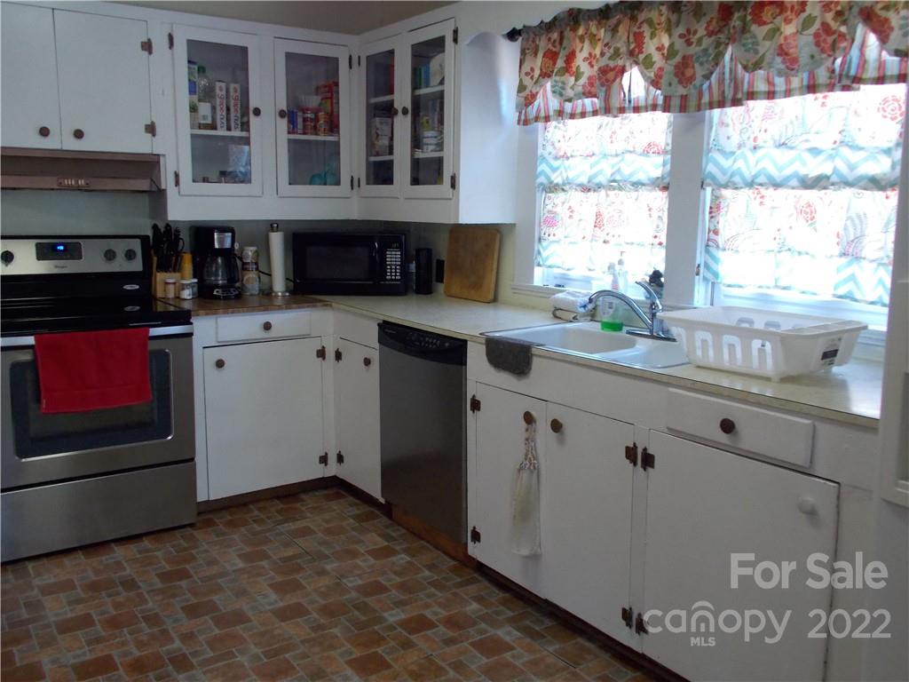 2303 Randolph Road Shelby, NC 28150 - Photo 10 of 47 Gallery Image 10