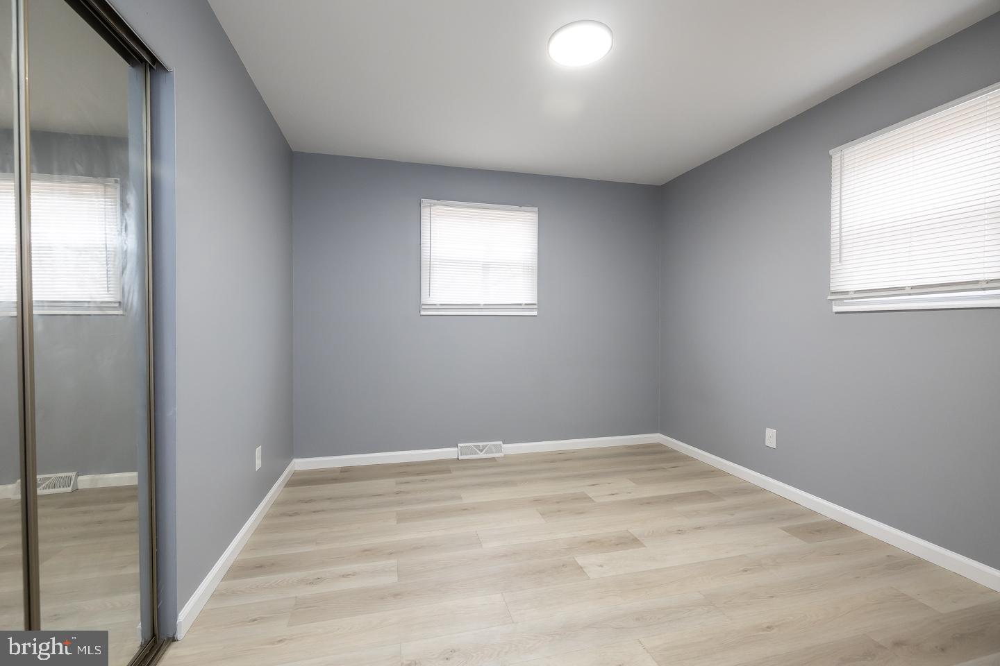 2 Cardinal Road Millville, NJ 08332 - Photo 17 of 39 an empty room with a window