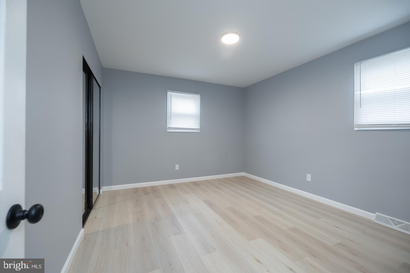2 Cardinal Road Millville, NJ 08332 - Photo 19 of 39 an empty room with windows
