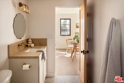 $1,895,000 | 3169 Garden Avenue, Los Angeles, CA 90039