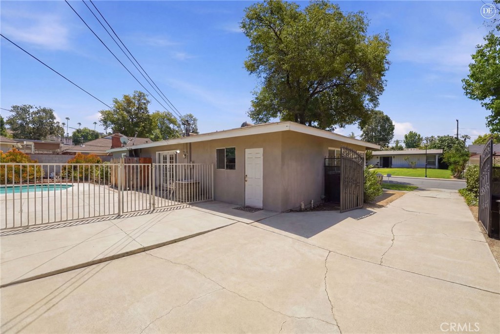 2803 Shenandoah Road Riverside, CA 92506 - Photo 23 of 35