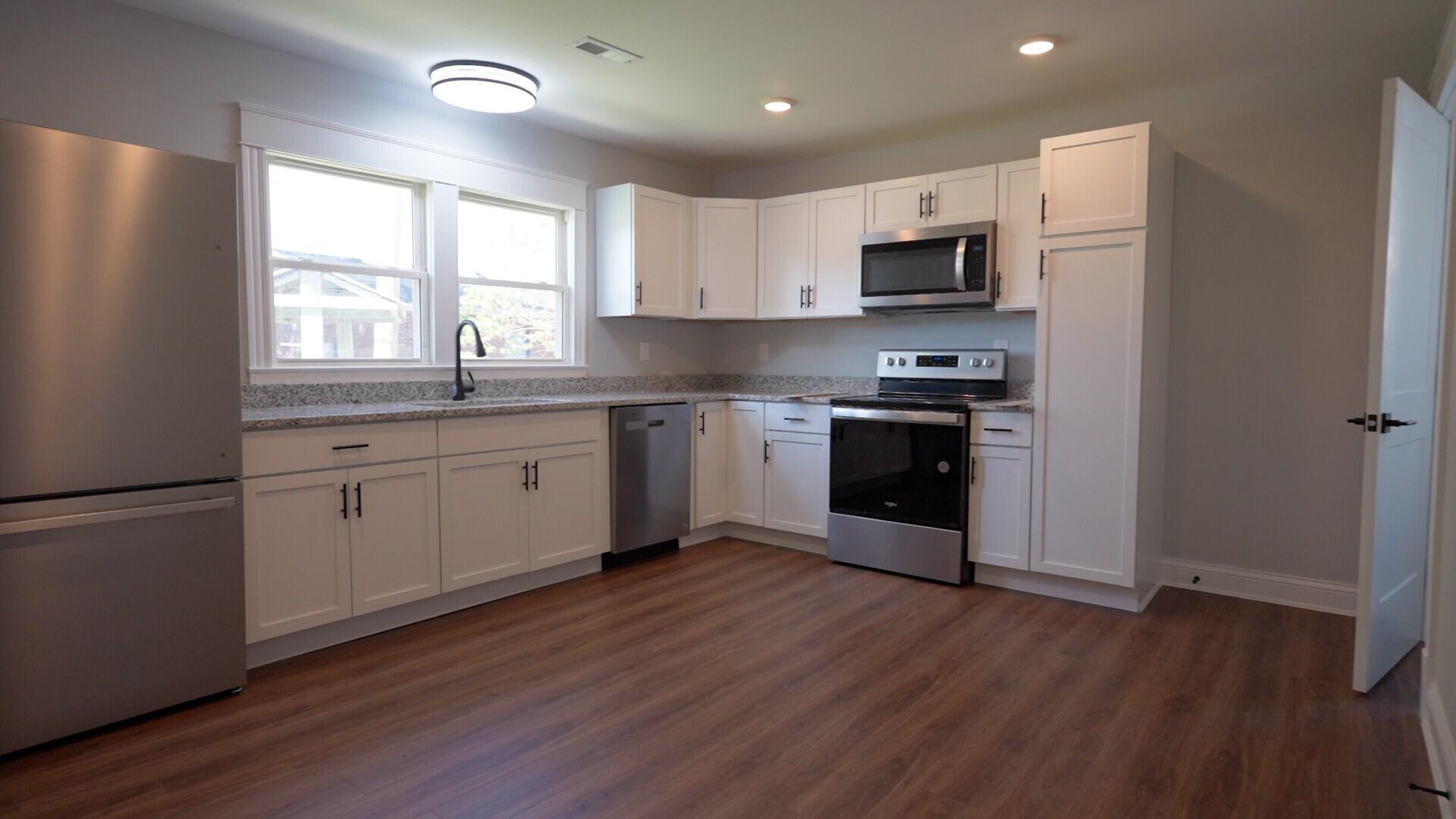 166 Maple Street Stanton, KY 40380 - Photo 6 of 12 Kitchen