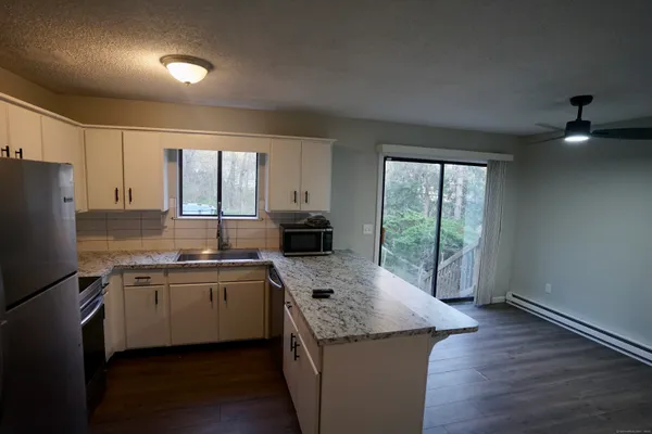 $1,750 | 188 Moreland Avenue, Waterbury, CT 06705