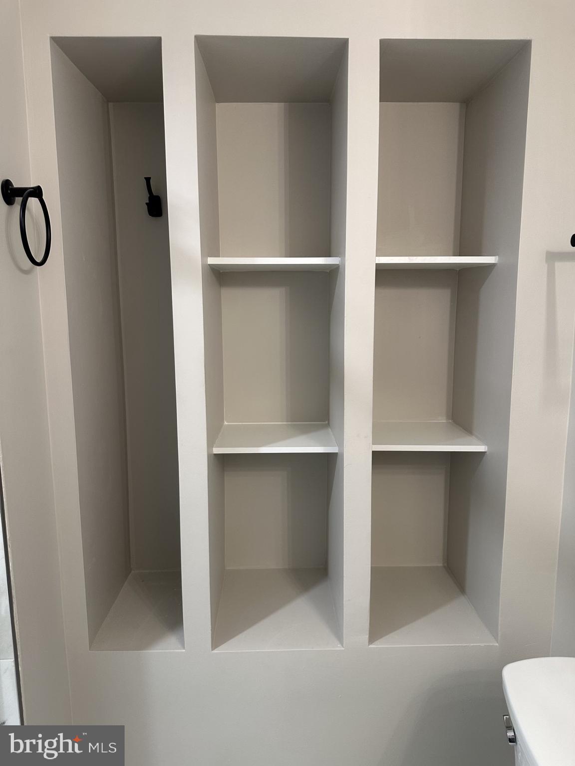 9305 Colesville Road Silver Spring, MD 20901 - Photo 32 of 39 Thoughtful Storage