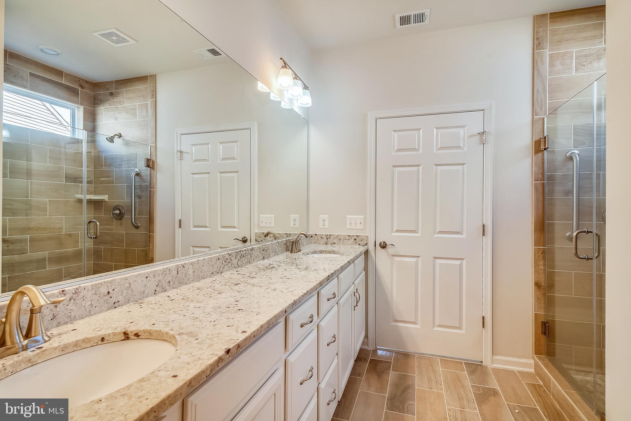 22014 Boneset Way Germantown, MD 20876 - Photo 14 of 18 Owners Suite Bathroom