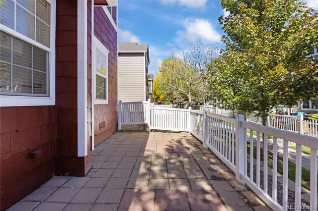 a view of a pathway of a house