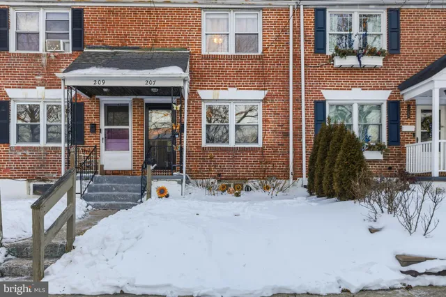 $219,900 | 207 Birch Avenue, Wilmington, DE 19805