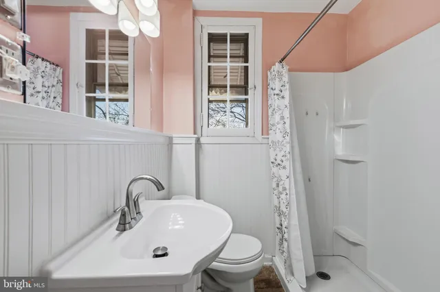 $219,900 | 207 Birch Avenue, Wilmington, DE 19805