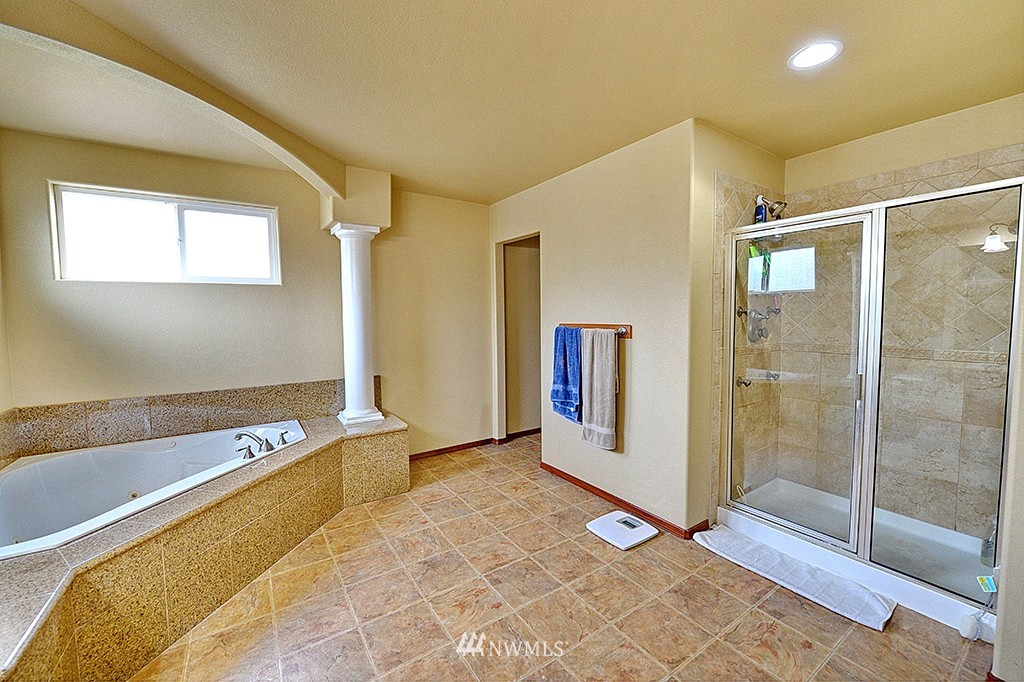 111 197th Street Southwest Bothell, WA 98012 - Photo 13 of 21