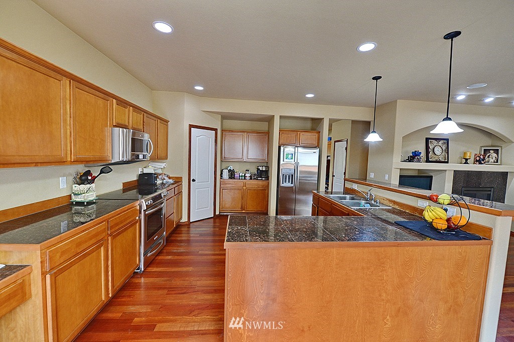 111 197th Street Southwest Bothell, WA 98012 - Photo 7 of 21