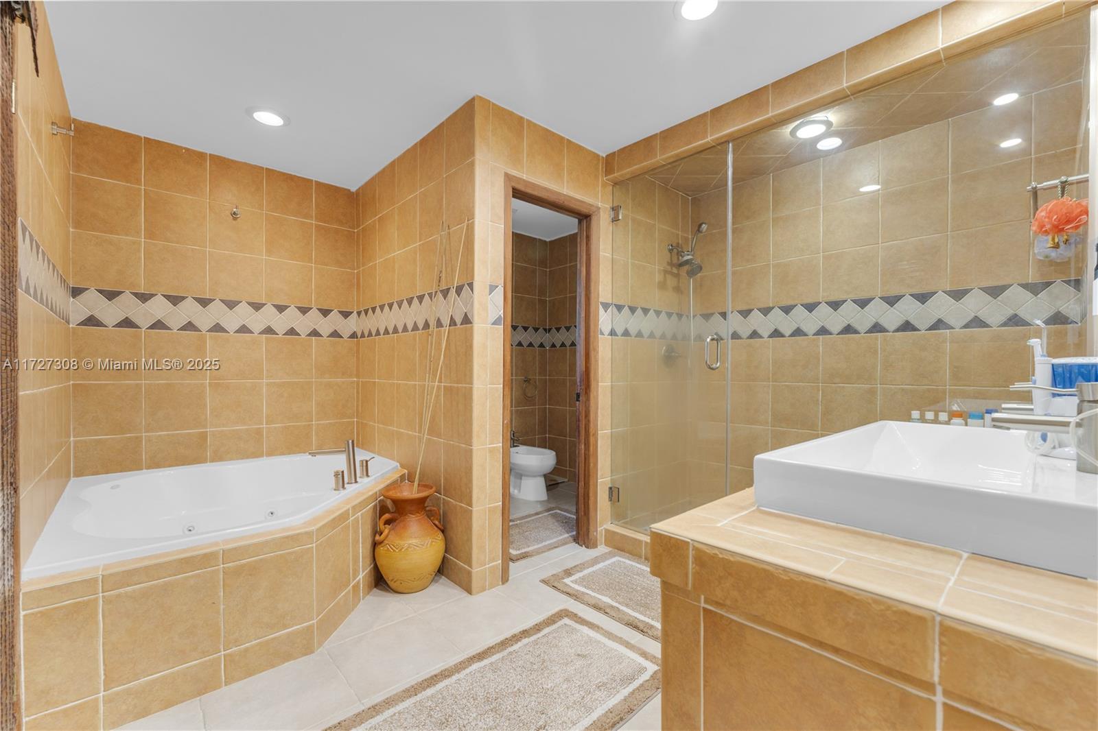8301 Dundee Terrace Miami Lakes, FL 33016 - Photo 22 of 60 Gallery Image 22
