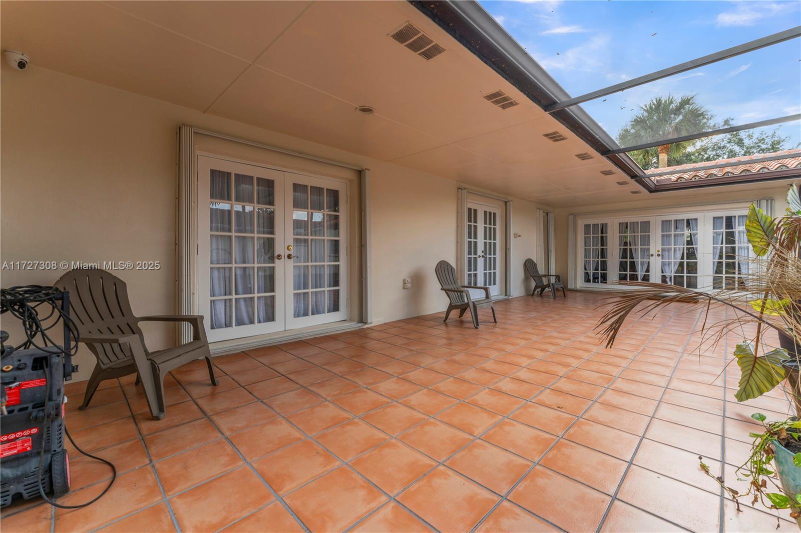 8301 Dundee Terrace Miami Lakes, FL 33016 - Photo 35 of 60 Gallery Image 35