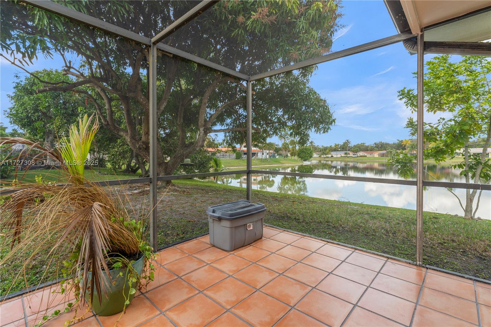 8301 Dundee Terrace Miami Lakes, FL 33016 - Photo 36 of 60 Gallery Image 36