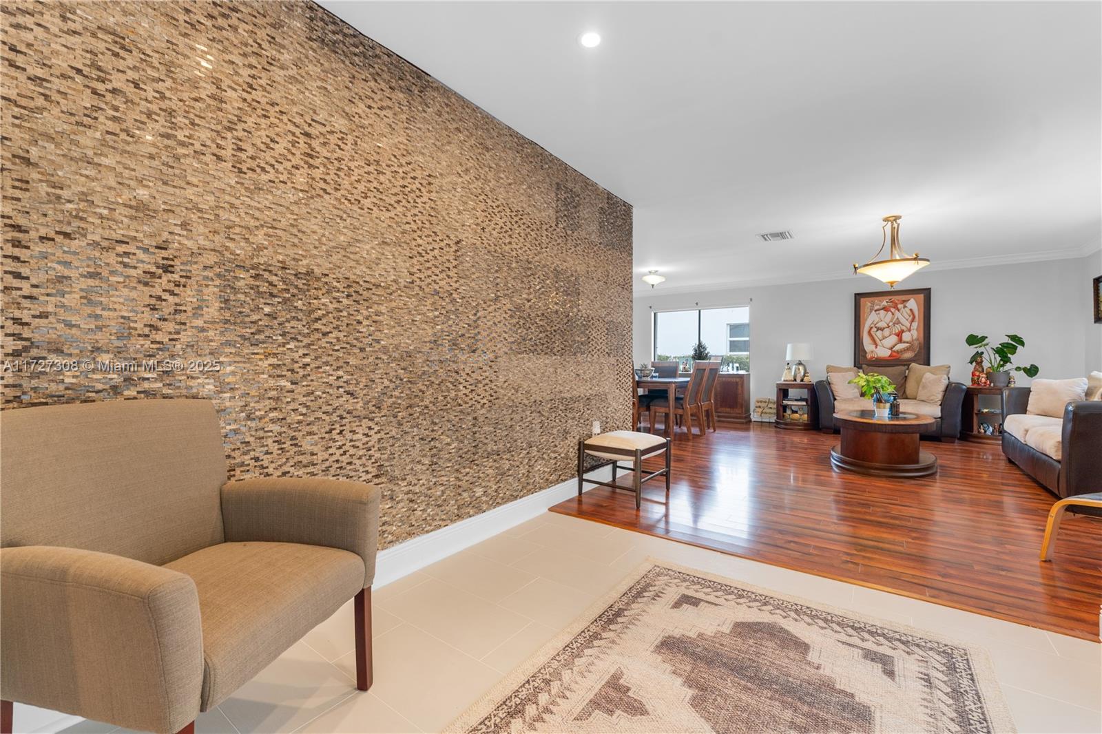 8301 Dundee Terrace Miami Lakes, FL 33016 - Photo 6 of 60 Gallery Image 6