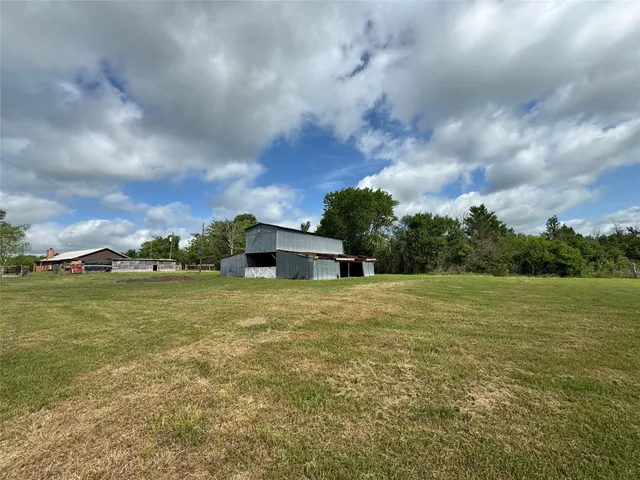 $299,900 | 6674 Fm 3060, Midway, TX 75852