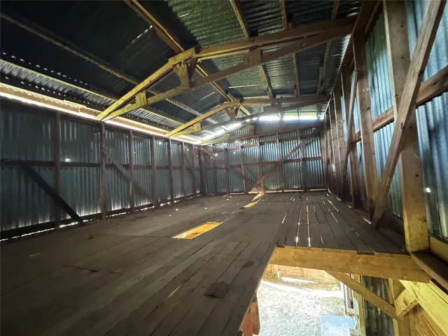 $299,900 | 6674 Fm 3060, Midway, TX 75852