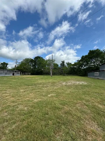 $299,900 | 6674 Fm 3060, Midway, TX 75852